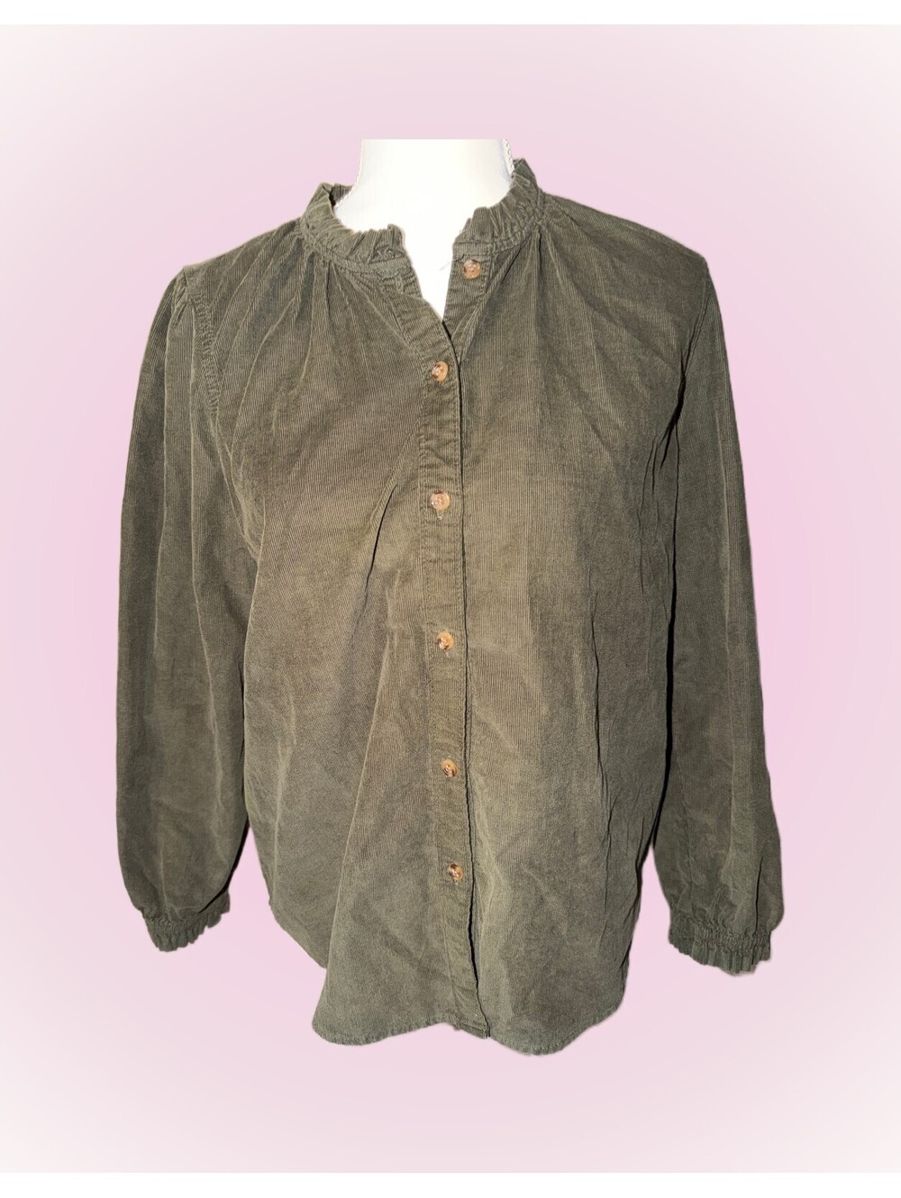 Womens Size Medium Lightweight Olive Green Button Up Long Sleeve Top | Gloria V.